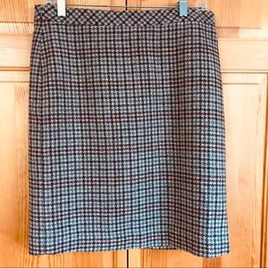 LL Bean Wool Houndstooth Skirt Favorite Fit Sz 8